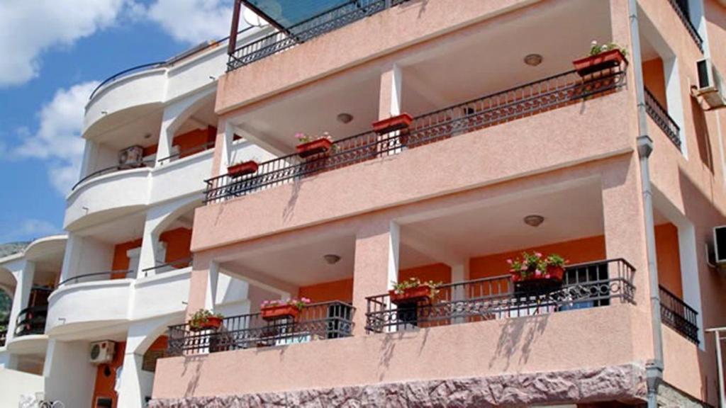 Vlsb Apartments Petrovac Екстериор снимка